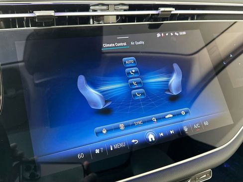 Certified 2025 Mercedes-Benz E 350 Sedan w/ MBUS Superscreen Package image 16