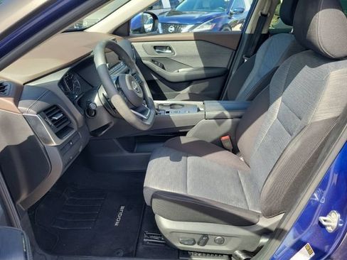 Certified 2023 Nissan Rogue SV FWD image 18