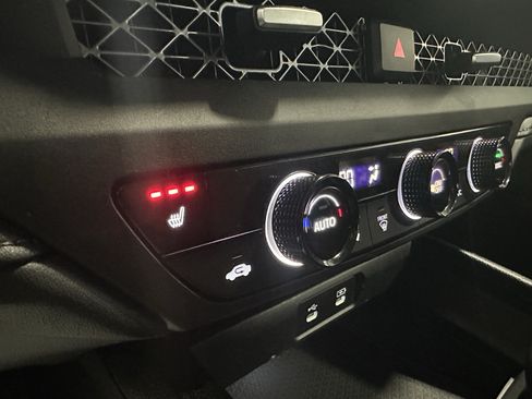 Used 2023 Honda Accord EX image 18