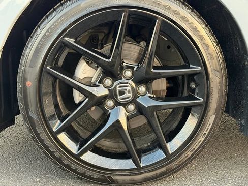 Used 2024 Honda Civic Sport image 11