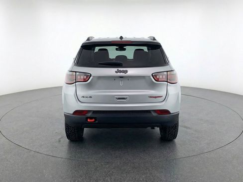 Used 2025 Jeep Compass Trailhawk AWD/4WD image 7