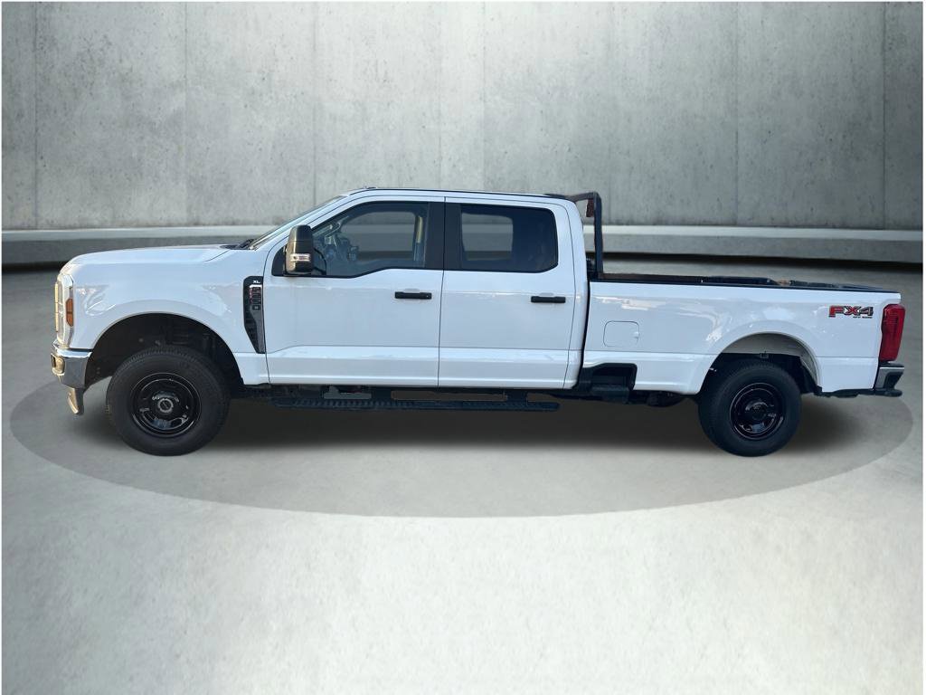Used 2024 Ford F250 XL w/ FX4 Off-Road Package AWD/4WD image 2
