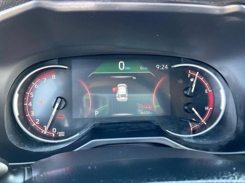 Used 2025 Toyota RAV4 XLE FWD image 26