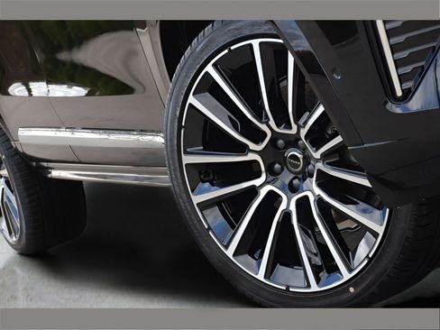 New 2026 Volvo XC90 B6 Plus w/ Protection Package Premier image 6