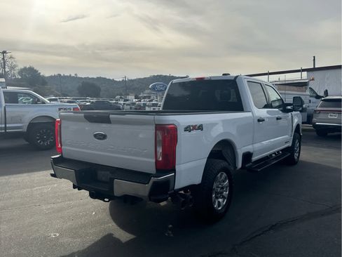Used 2024 Ford F250 XLT image 5