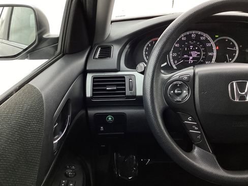 Used 2013 Honda Accord LX image 31