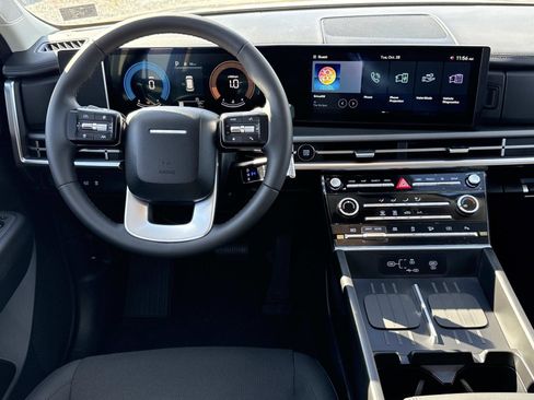 New 2026 Hyundai Santa Fe SE image 2