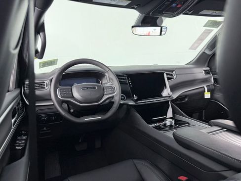New 2026 Jeep Grand Wagoneer Limited image 15
