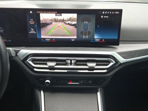 Used 2023 BMW 330i xDrive 330i xDrive w/ Driving Assistance Package image 3