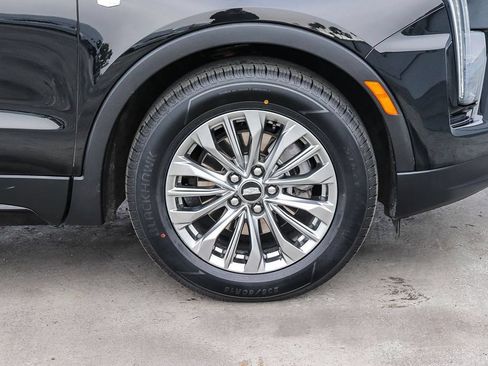 Used 2024 Cadillac XT4 Premium Luxury AWD/4WD image 11