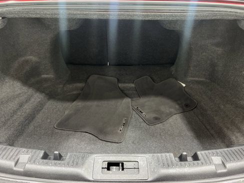 Used 2018 Ford Taurus Limited image 24