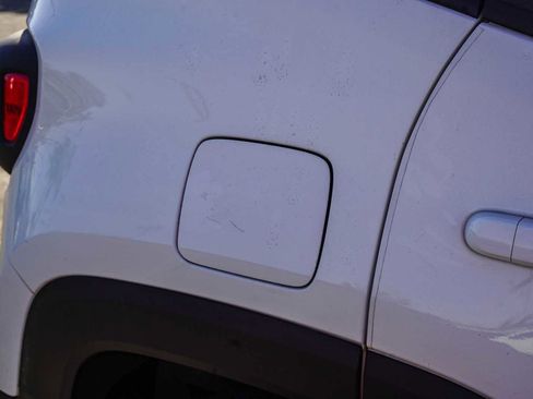 Used 2020 Jeep Renegade Altitude image 13