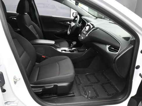 Used 2024 Chevrolet Malibu LT FWD image 39