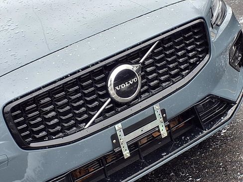 Used 2024 Volvo S60 B5 Core image 24