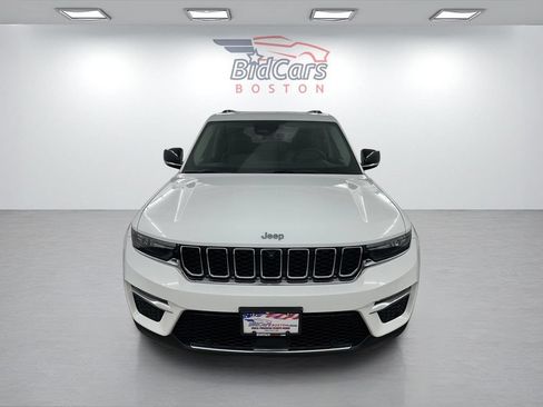 Used 2022 Jeep Grand Cherokee Limited 4xe w/ Luxury Tech Group II AWD/4WD image 2