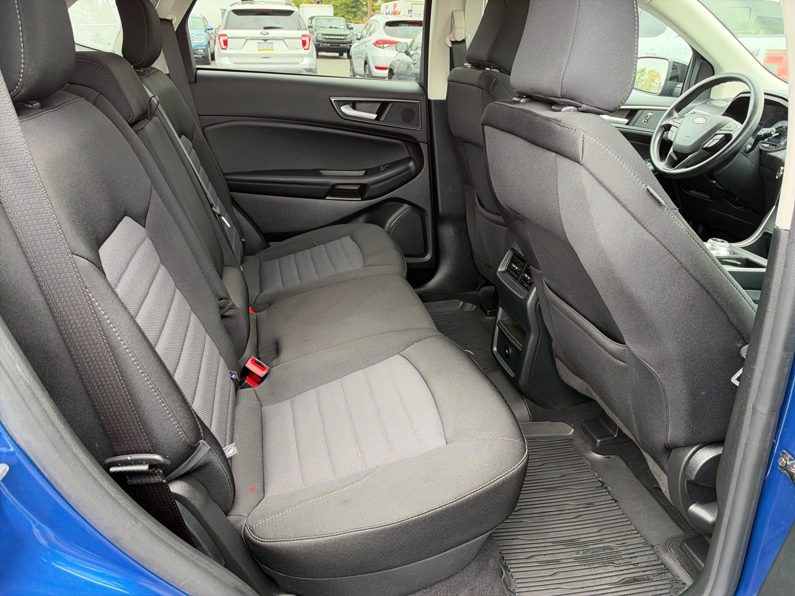 Certified 2024 Ford Edge SE w/ Black Appearance Package AWD/4WD image 18