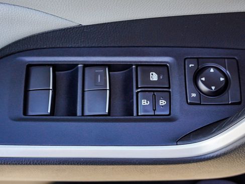 Certified 2021 Toyota RAV4 XLE Premium image 20