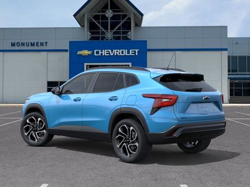 New 2026 Chevrolet Trax RS w/ Sunroof Package FWD image 3