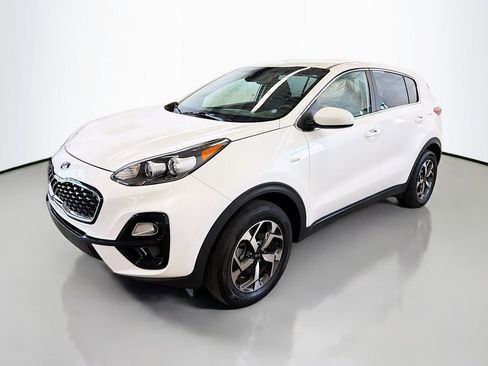 Used 2022 Kia Sportage LX image 5