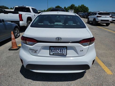 Used 2022 Toyota Corolla LE FWD image 6