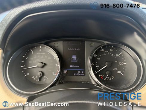 Used 2018 Nissan Rogue SV image 24