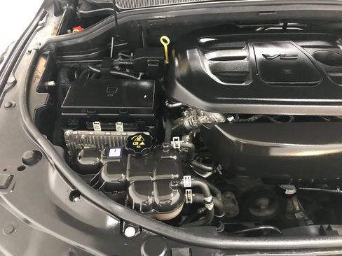 Used 2020 Dodge Durango SXT image 42