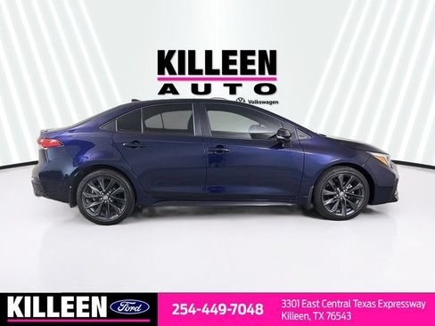 Used 2025 Toyota Corolla SE FWD image 9