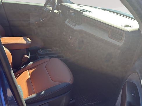 Used 2023 Ford Maverick Lariat image 9