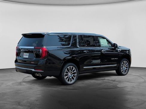 New 2026 GMC Yukon XL Denali w/ Sun & Power Step Package AWD/4WD image 9