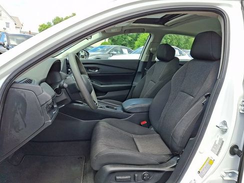 Used 2023 Honda Accord EX image 13