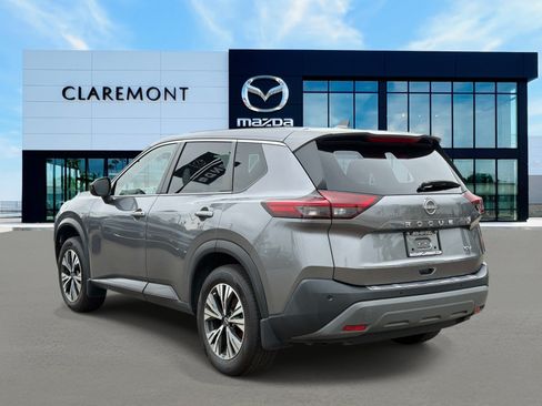 Used 2023 Nissan Rogue SV FWD image 6
