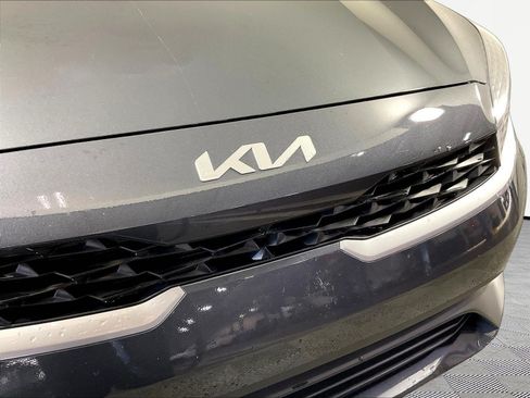 Certified 2024 Kia Forte LXS w/ LXS Technology Package FWD image 31