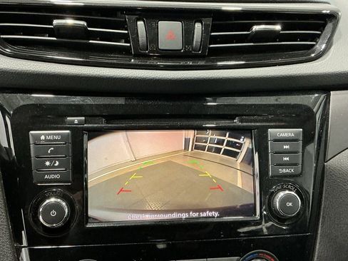 Used 2021 Nissan Rogue Sport S image 5