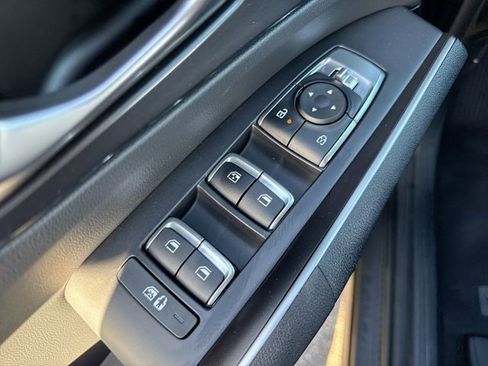 New 2025 Kia Sorento S w/ Panoramic Sunroof Package image 15