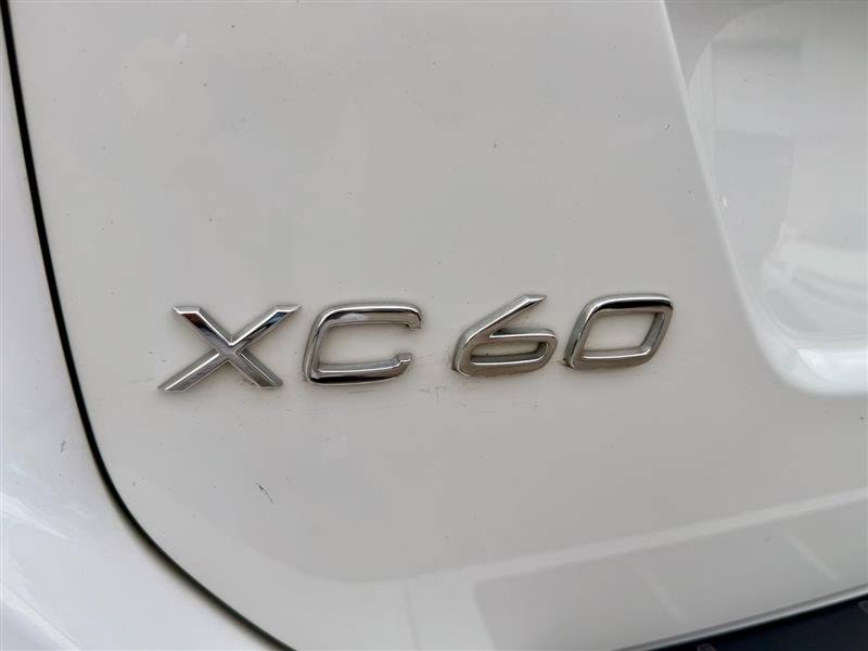 Used 2016 Volvo XC60 T5 Premier AWD/4WD image 29