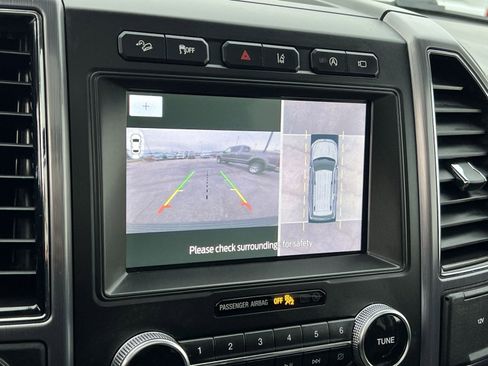 Used 2020 Ford Expedition Platinum image 19