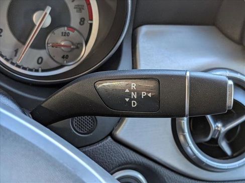 Used 2014 Mercedes-Benz CLA 250 image 13
