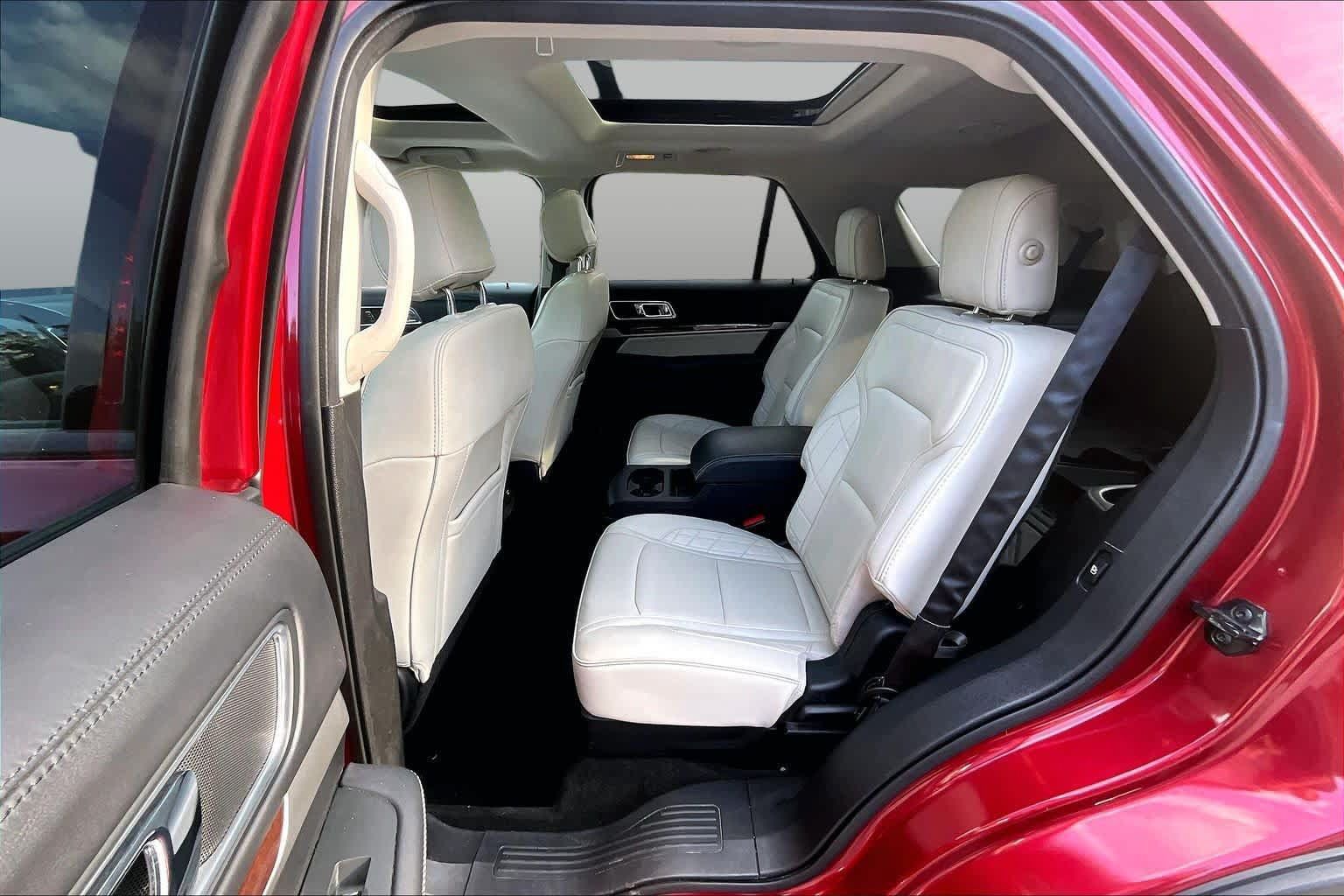 Used 2017 Ford Explorer Platinum AWD/4WD image 20