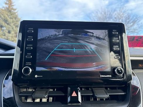 Used 2021 Toyota Corolla LE image 35