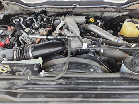 Used 2022 Ford F250 Platinum AWD/4WD image 30