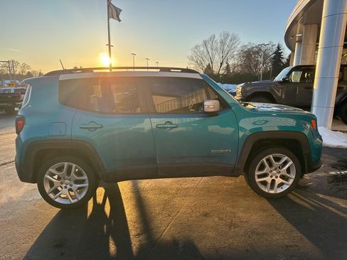 Used 2021 Jeep Renegade Latitude image 6