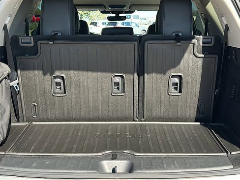 Used 2023 Nissan Pathfinder SL image 22