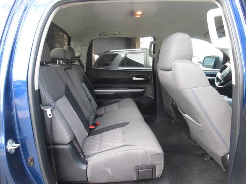 Used 2014 Toyota Tundra SR5 w/ SR5 Upgrade Package image 10