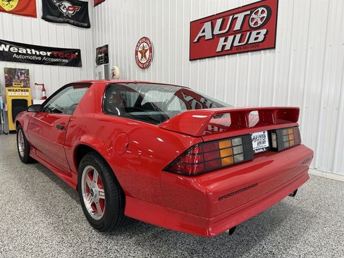 Used 1992 Chevrolet Camaro Z28 RWD image 25