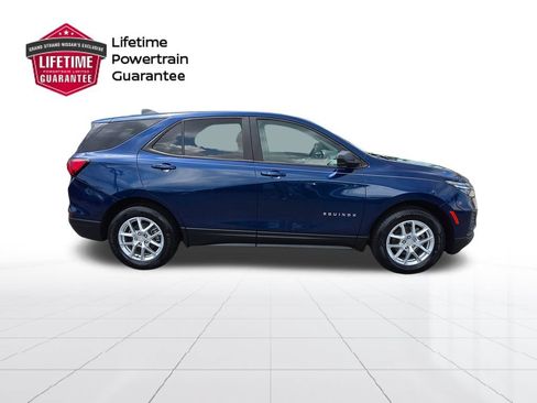 Used 2023 Chevrolet Equinox LS w/ LS Convenience Package FWD image 6