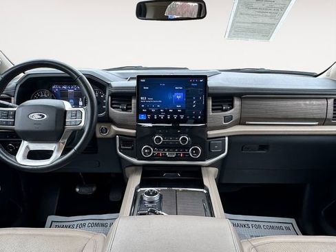 Used 2024 Ford Expedition Limited RWD image 11