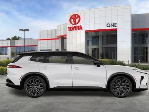 New 2026 Toyota Crown Signia image 13