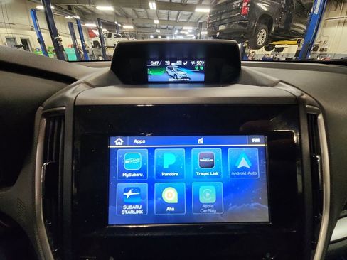 Used 2019 Subaru Forester Premium AWD/4WD image 18