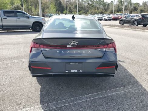 New 2026 Hyundai Elantra SEL Sport Premium image 9