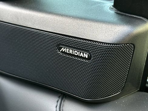 New 2025 Land Rover Range Rover SE image 20